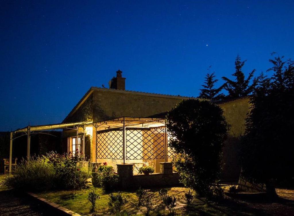 Farm stay Le Capannacce Cinigiano