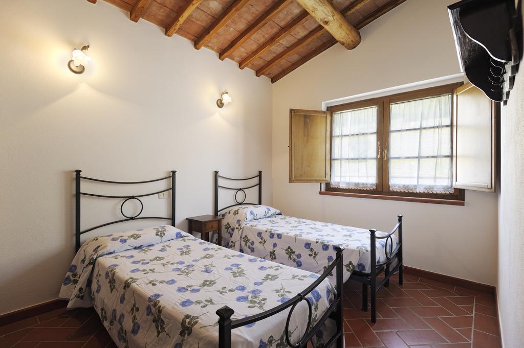 Farm stay Le Capannacce Cinigiano
